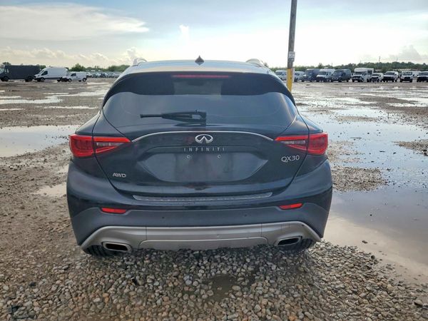 2018 INFINITI QX30