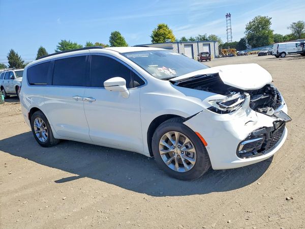 2022 CHRYSLER PACIFICA