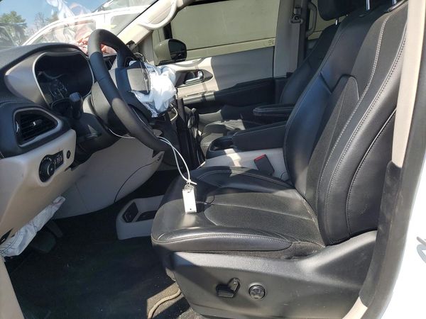 2022 CHRYSLER PACIFICA