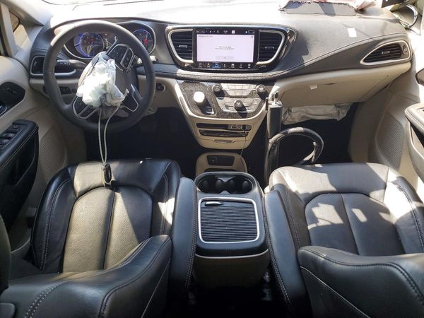 2022 CHRYSLER PACIFICA
