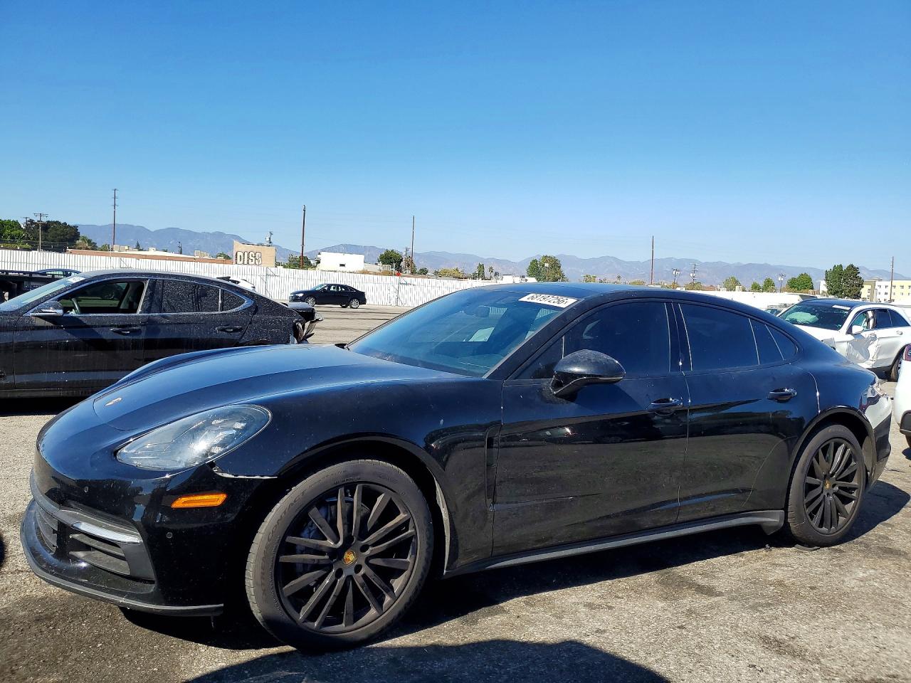 2017 PORSCHE PANAMERA