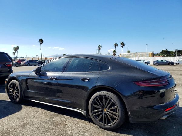 2017 PORSCHE PANAMERA