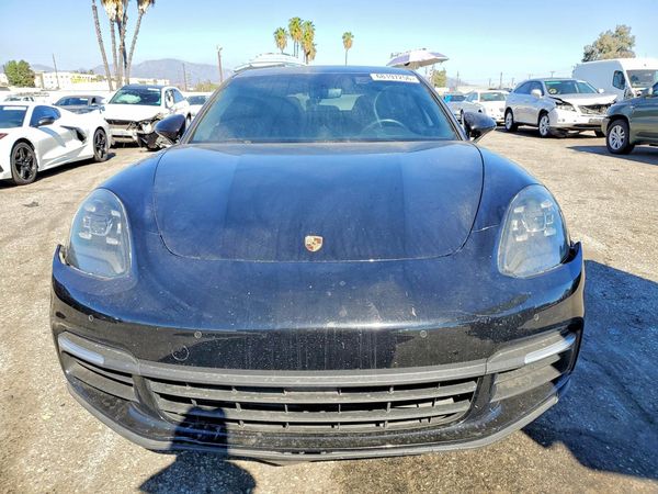 2017 PORSCHE PANAMERA