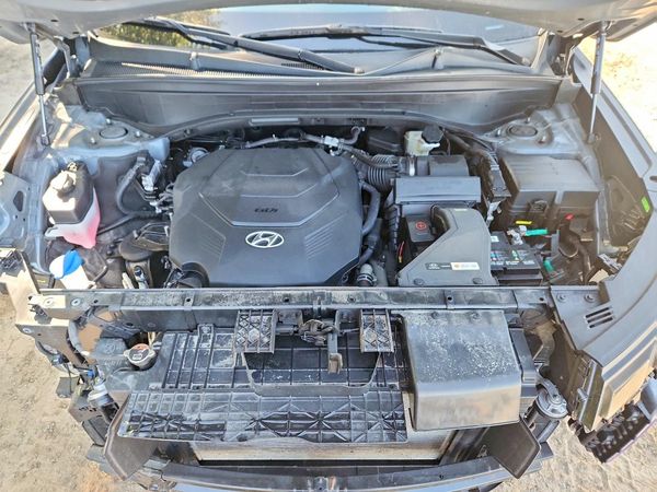 2023 HYUNDAI PALISADE SEL — Engine bay