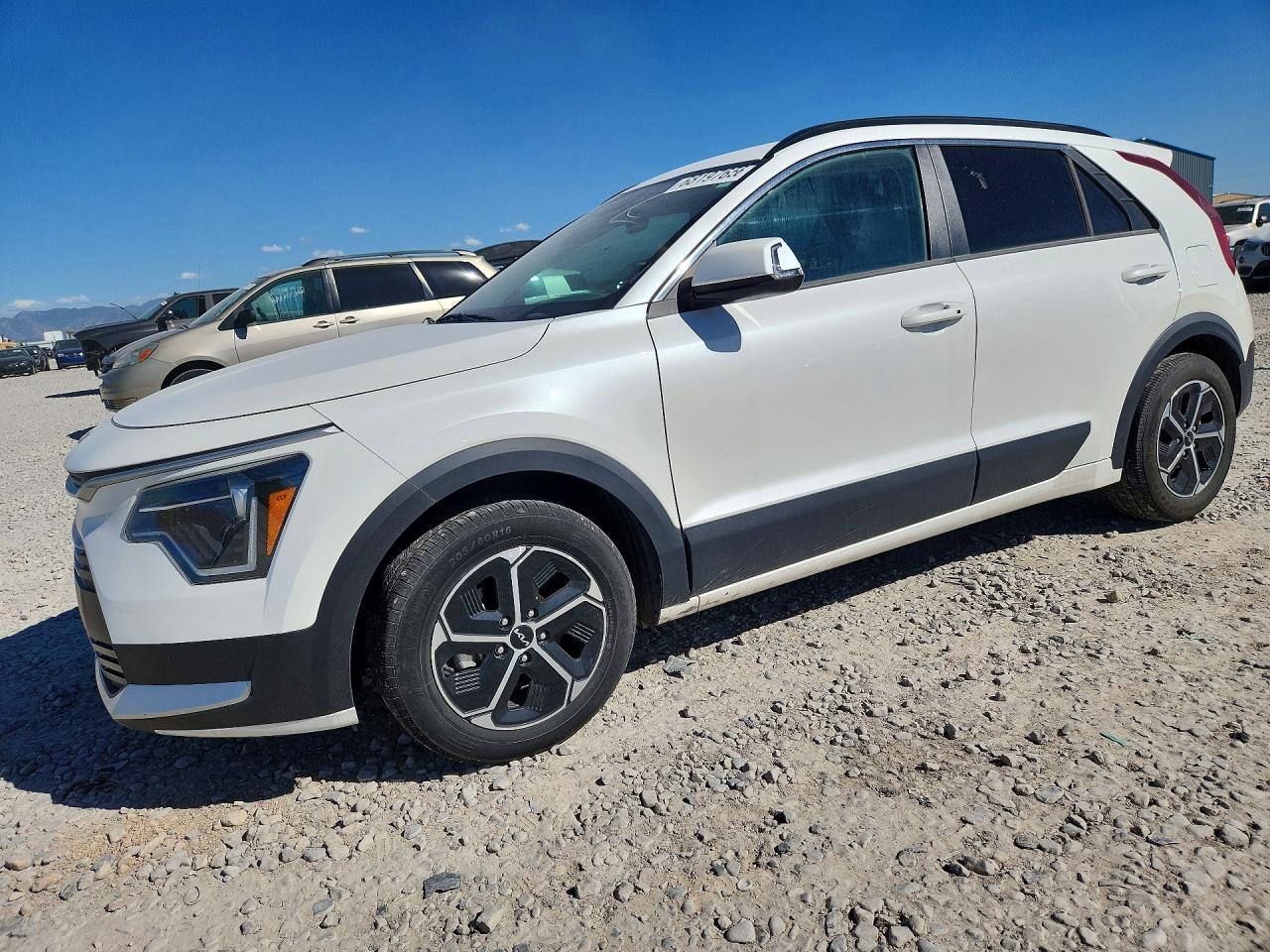 2023 KIA NIRO