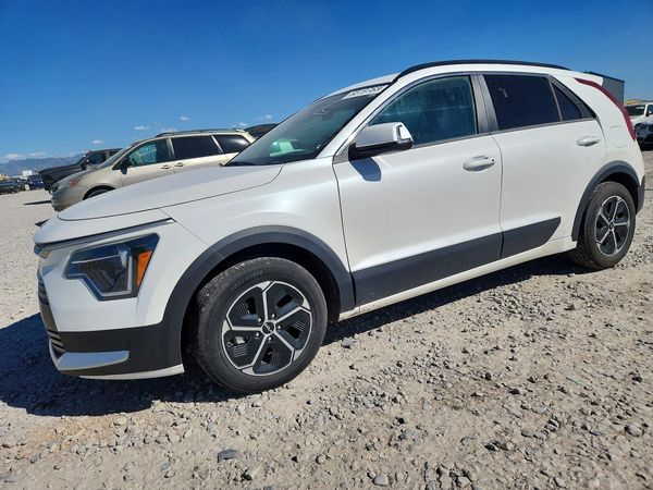 2023 KIA NIRO