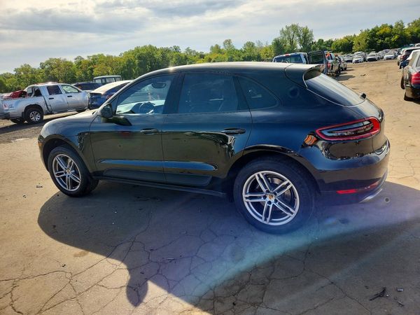 2018 PORSCHE MACAN