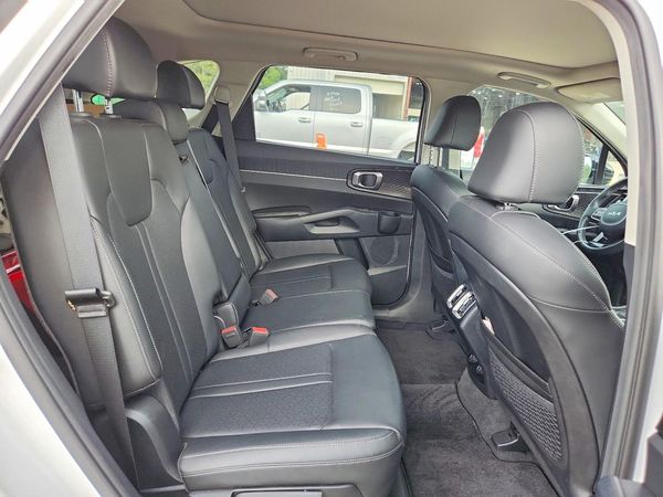 2023 KIA SORENTO