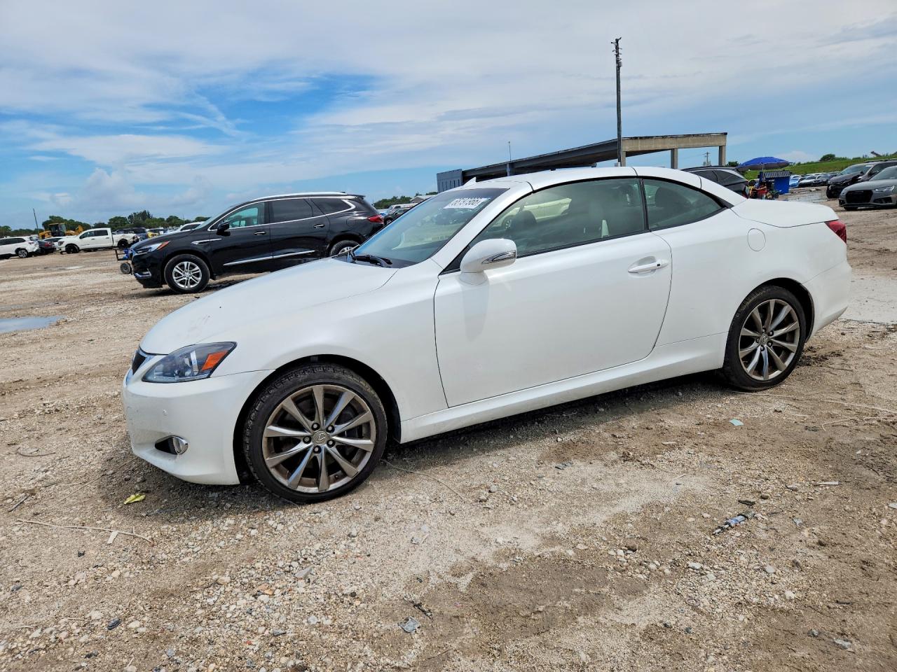 2013 LEXUS IS
