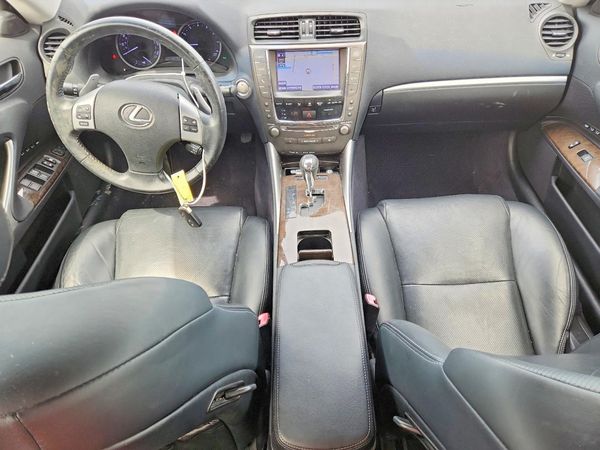 2013 LEXUS IS