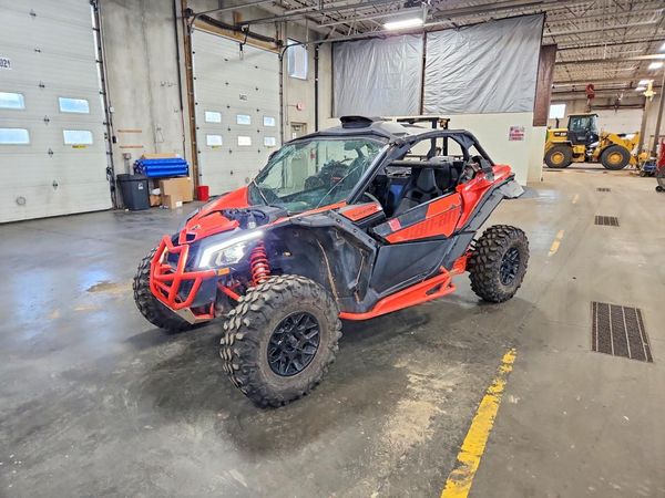 2022 CAN-AM MAVERICK
