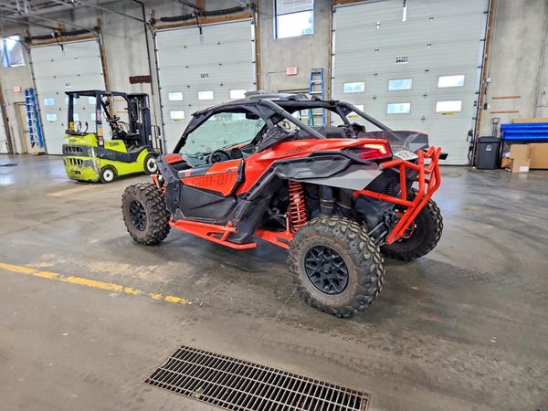 2022 CAN-AM MAVERICK