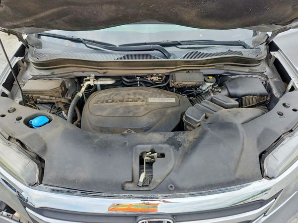2016 HONDA PILOT EXL-N — Engine bay