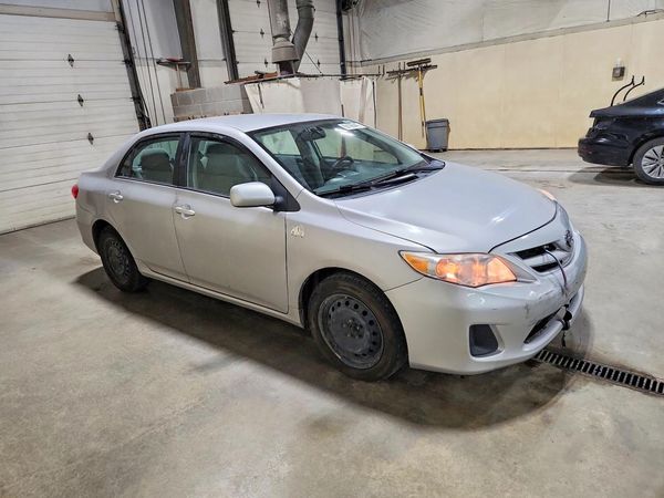 2012 TOYOTA COROLLA