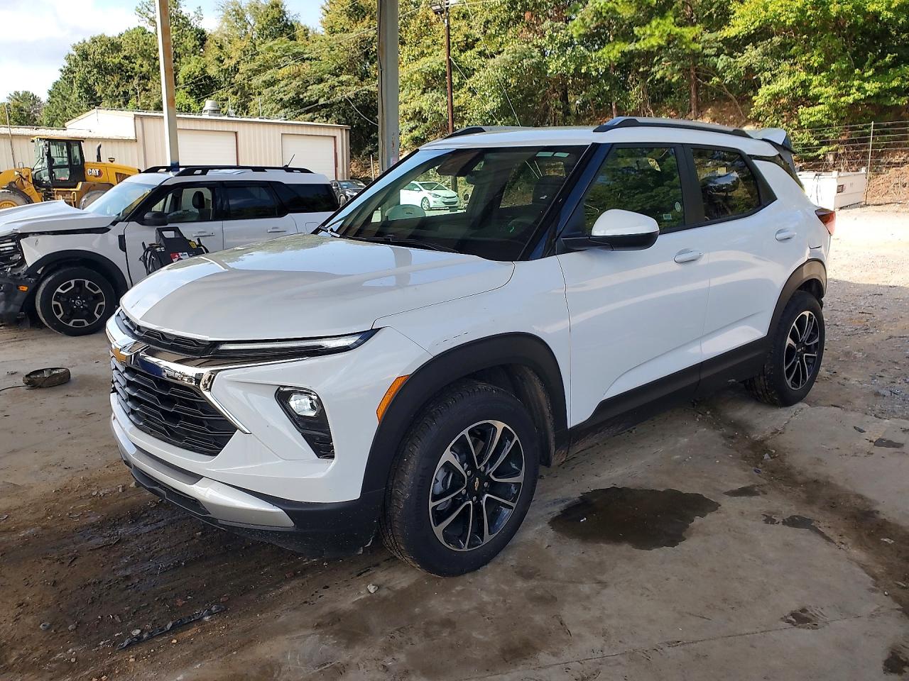 2026 CHEVROLET TRAILBLAZE LT — Front 3/4