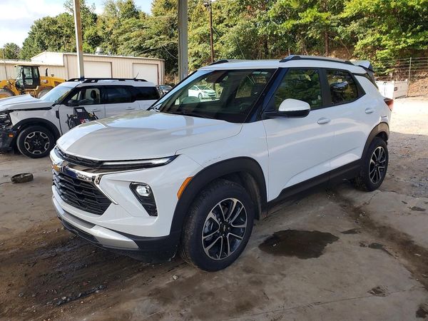 2026 CHEVROLET TRAILBLAZE LT — Front 3/4