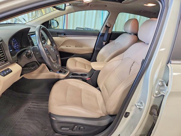 2017 HYUNDAI ELANTRA