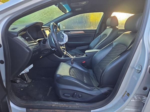 2019 HYUNDAI SONATA — DENT