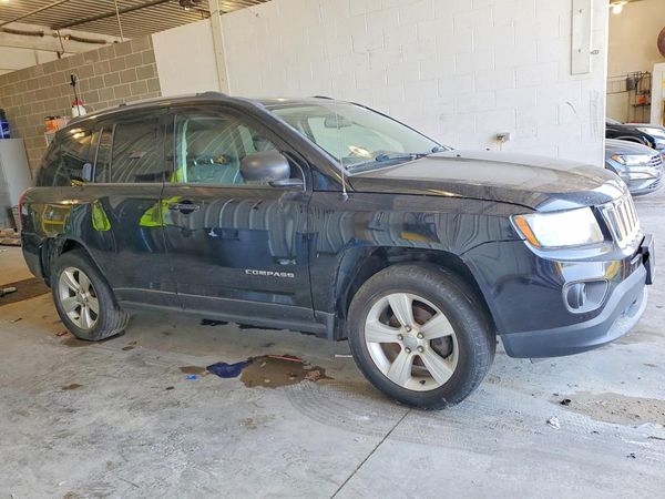 2015 JEEP COMPASS — Passenger 3/4