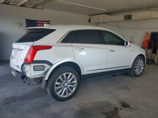 2018 CADILLAC XT5 Platinum