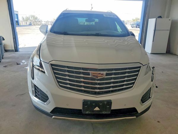 2018 CADILLAC XT5 Platinum