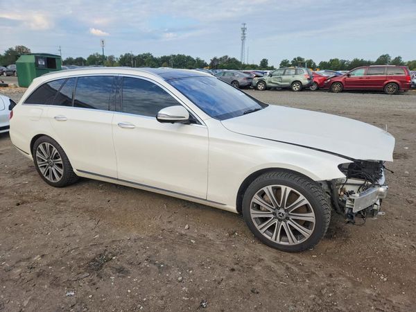 2019 MERCEDES-BENZ E — Passenger 3/4