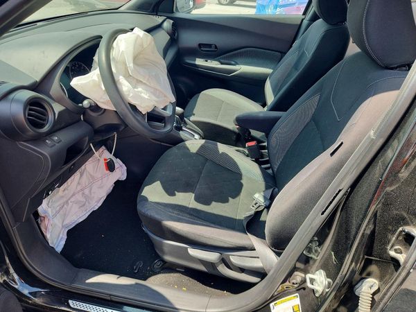 2019 NISSAN KICKS