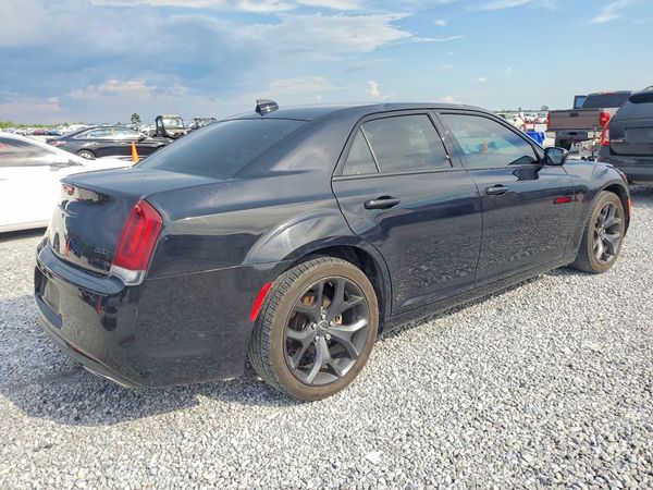 2021 CHRYSLER 300