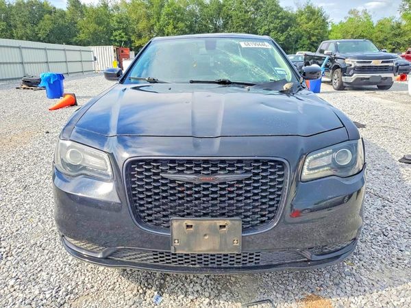 2021 CHRYSLER 300