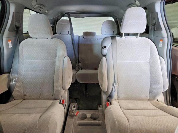 2017 TOYOTA SIENNA