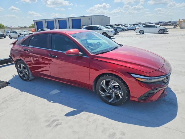 2024 HYUNDAI ELANTRA