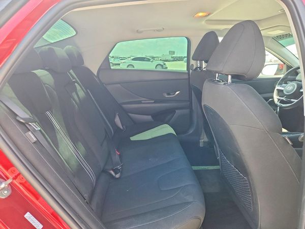 2024 HYUNDAI ELANTRA