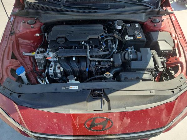 2024 HYUNDAI ELANTRA