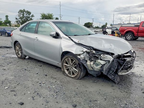 2015 TOYOTA CAMRY