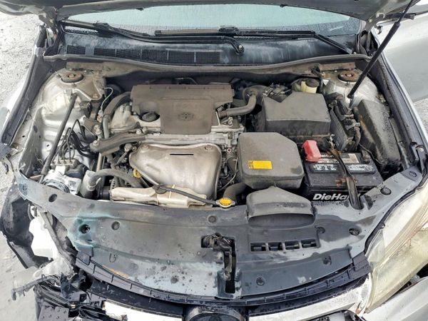 2015 TOYOTA CAMRY