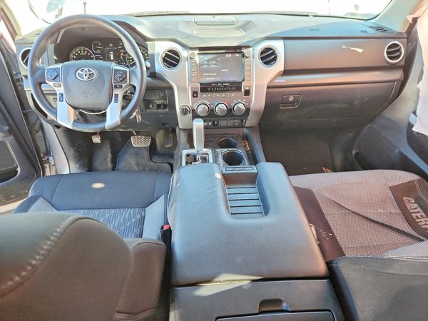 2020 TOYOTA TUNDRA