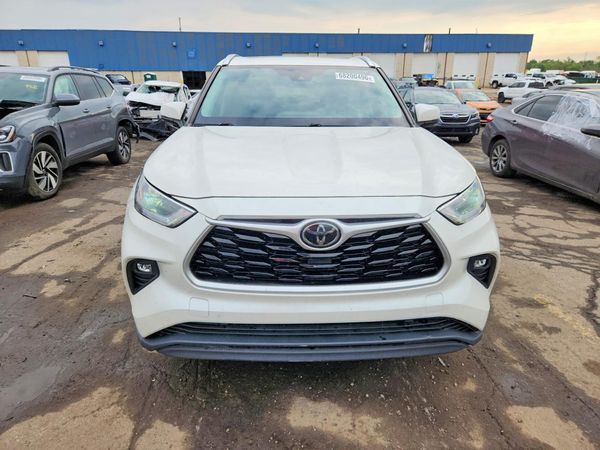 2021 TOYOTA HIGHLANDER