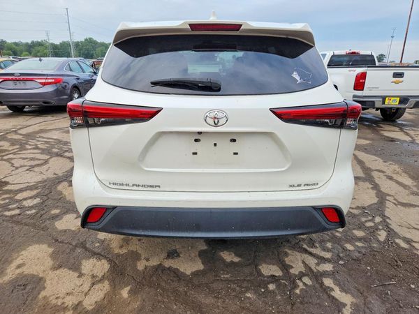 2021 TOYOTA HIGHLANDER