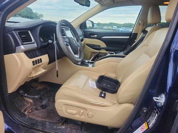 2016 TOYOTA HIGHLANDER Base/Hybrid — DENT