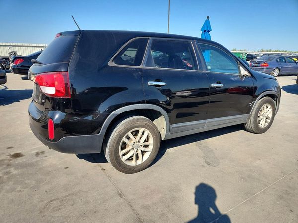 2014 KIA SORENTO