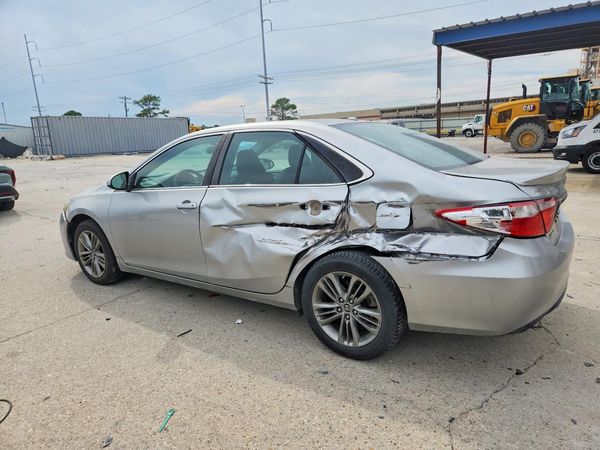 2015 TOYOTA CAMRY
