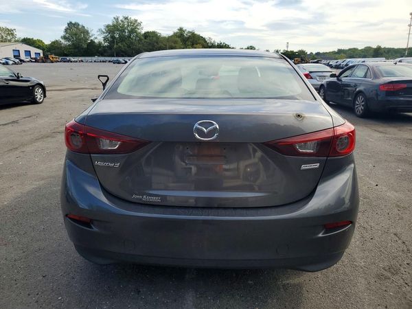 2018 MAZDA 3