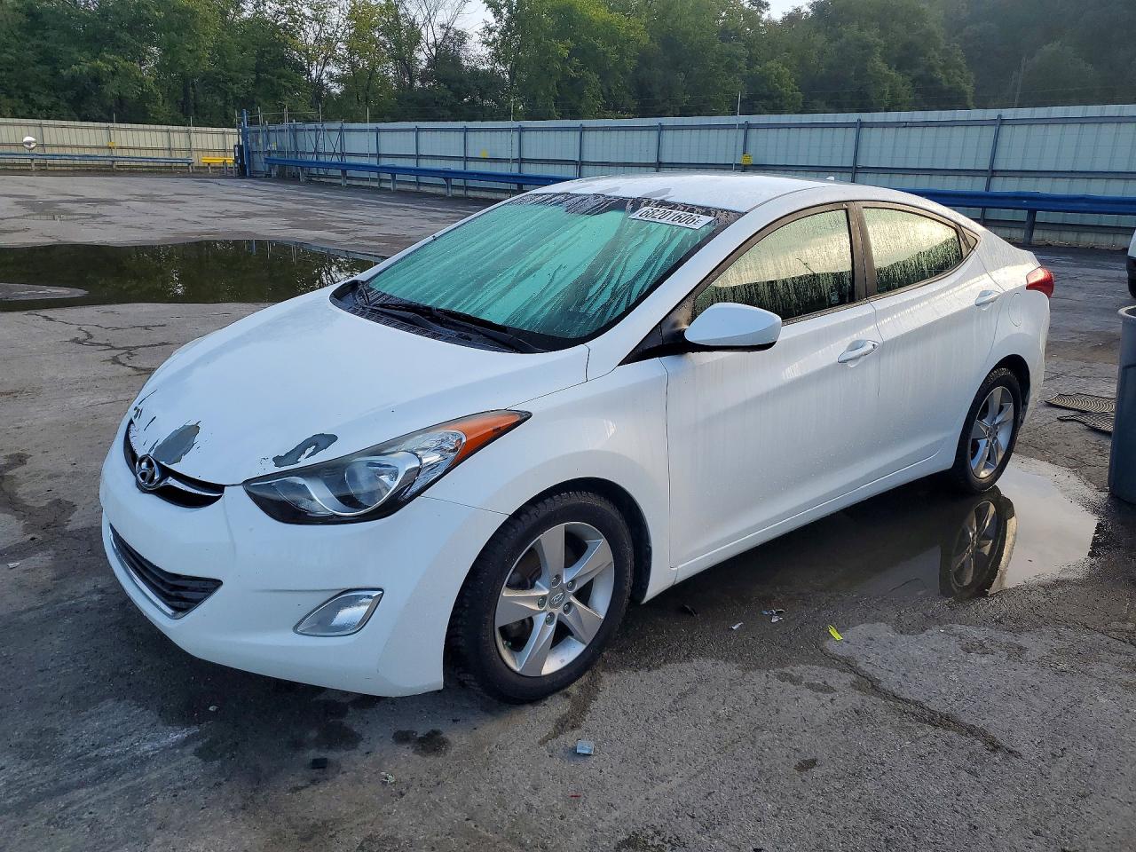 2013 HYUNDAI ELANTRA