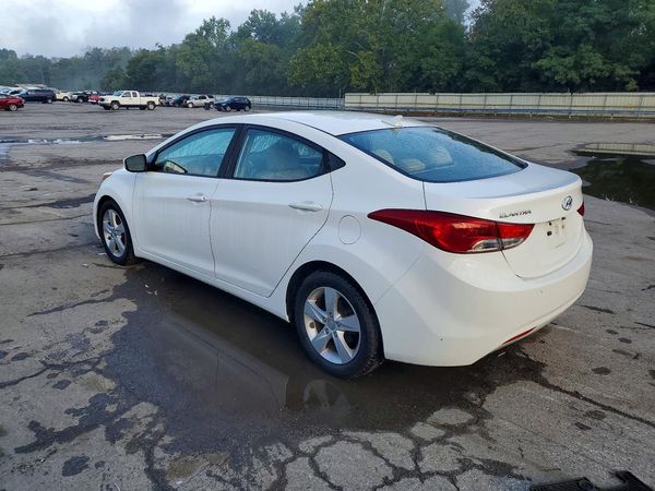 2013 HYUNDAI ELANTRA
