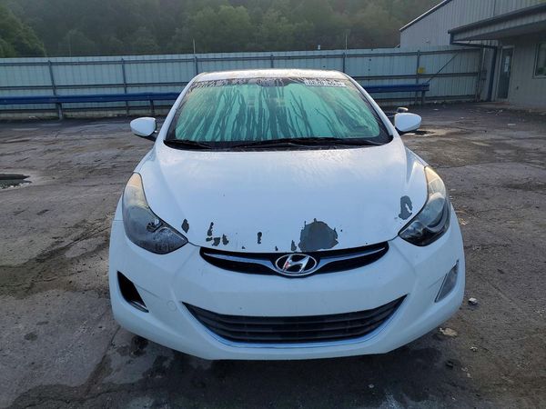 2013 HYUNDAI ELANTRA