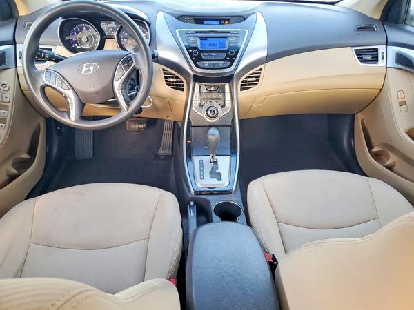 2013 HYUNDAI ELANTRA