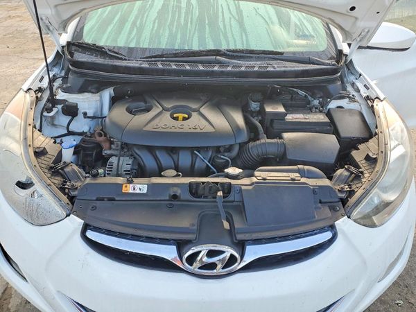 2013 HYUNDAI ELANTRA