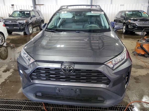 2019 TOYOTA RAV4 XLE / XLE Premium 4WD