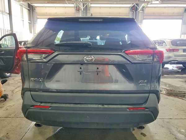2019 TOYOTA RAV4 XLE / XLE Premium 4WD