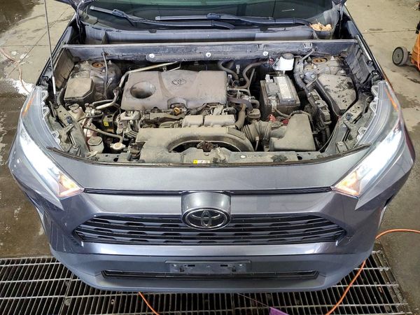 2019 TOYOTA RAV4 XLE / XLE Premium 4WD
